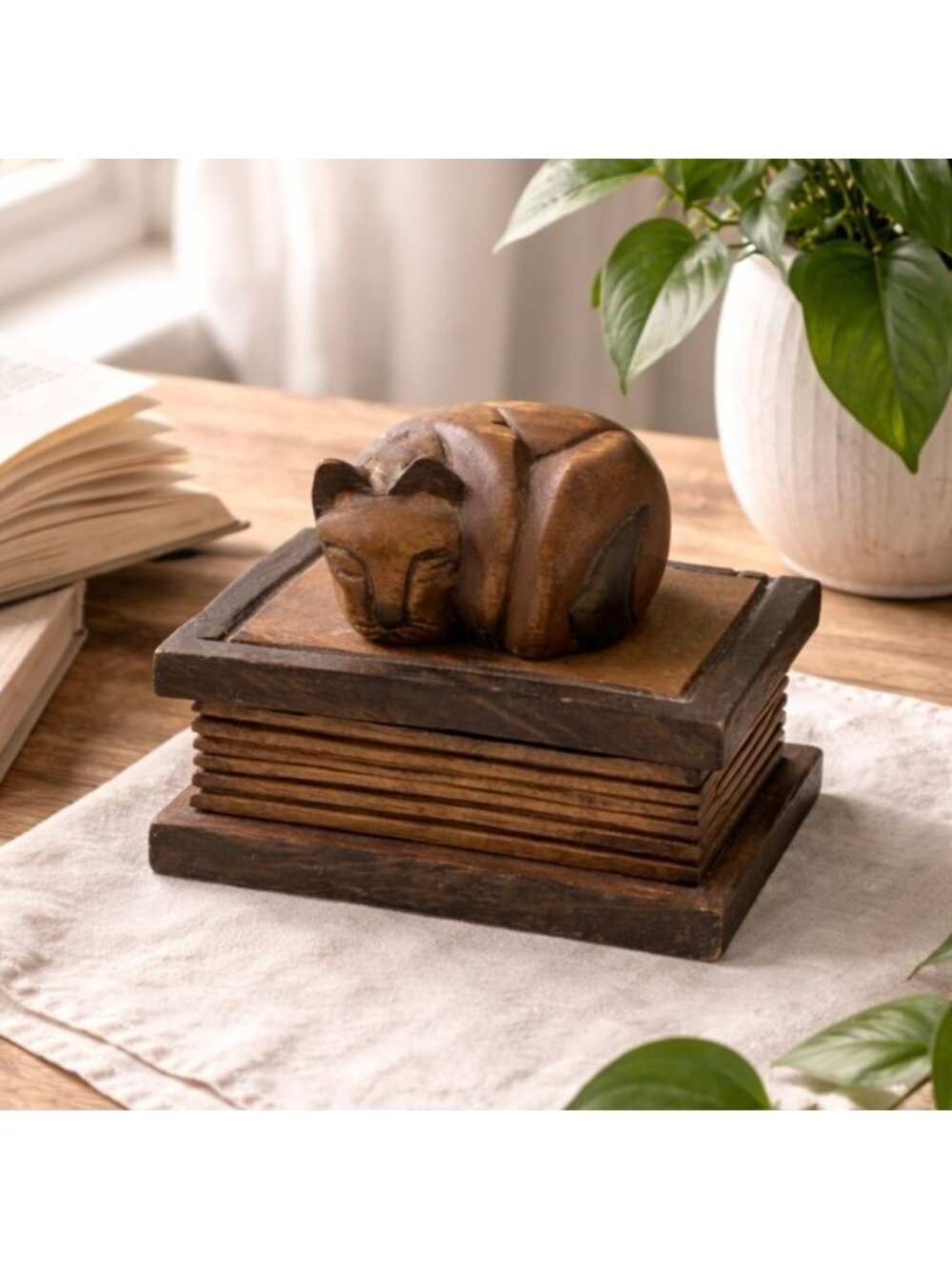 Vintage Sleeping Cat Wooden Trinket Box Hinged Lid Rustic Jewelry Keepsake